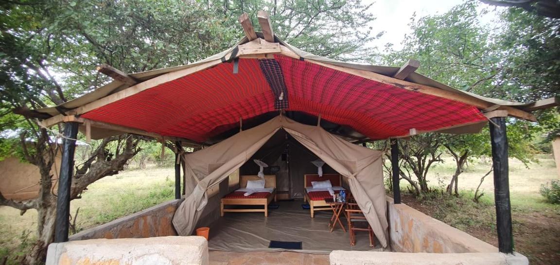 Hotel Leruk Maasai Mara Camp Sekenani Exterior foto